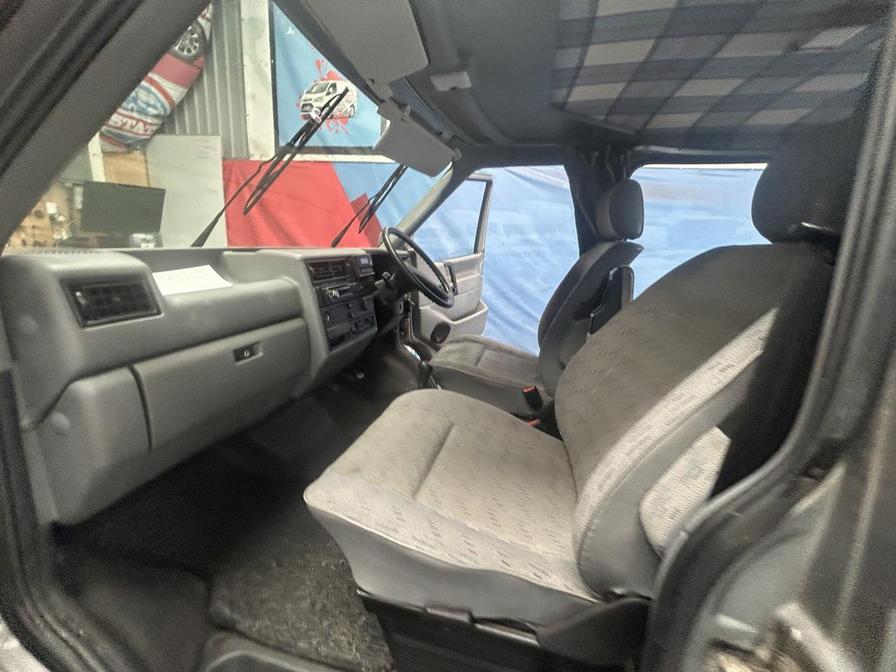 Used Volkswagen Transporter 1994 for sale - 76155457: Photo 21
