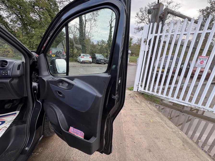 Used Vauxhall Vivaro 2016 for sale - 76501728: Photo 14