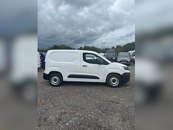 Used Peugeot Partner 2022 for sale - 79743647: Photo