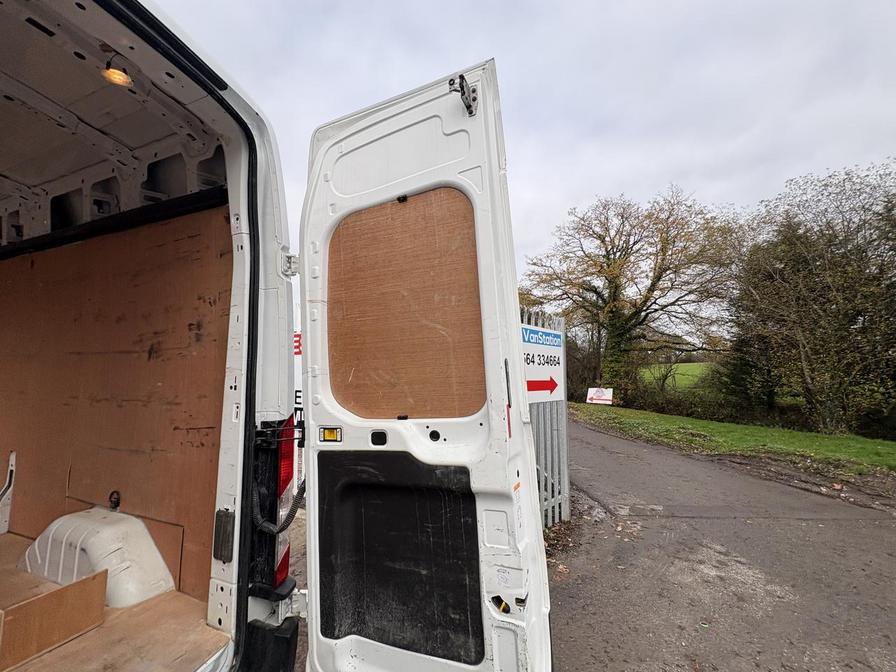 Used Ford Transit 2022 for sale - 76598152: Photo 18