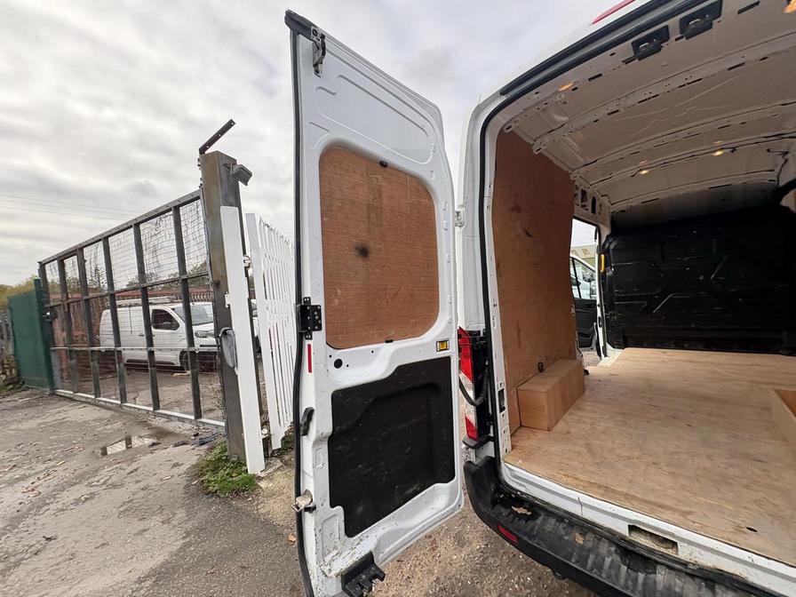 Used Ford Transit 2022 for sale - 76598152: Photo 9