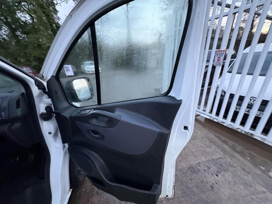 Used Vauxhall Vivaro 2016 for sale - 77194167: Photo 21