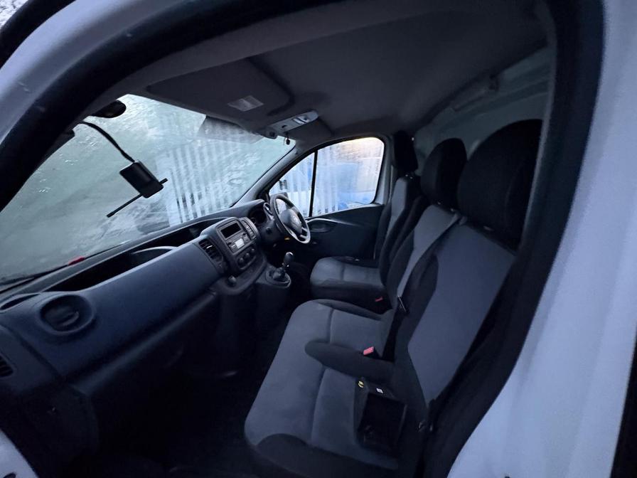 Used Vauxhall Vivaro 2016 for sale - 77194167: Photo 5
