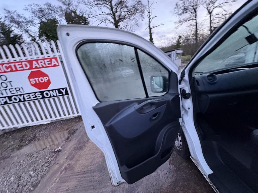 Used Vauxhall Vivaro 2016 for sale - 77194167: Photo 8