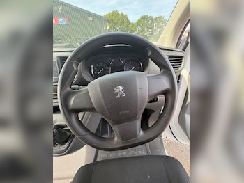 Used Peugeot Expert 2022 for sale - 79442922: Photo