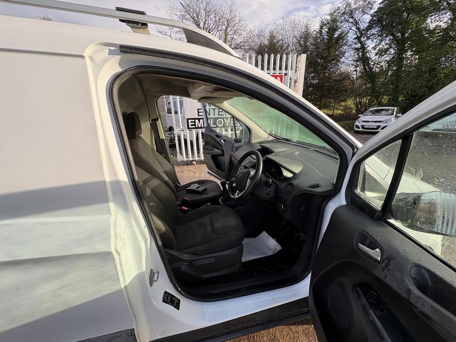 Used Ford Transit Courier 2018 for sale - 77206051: Photo 15