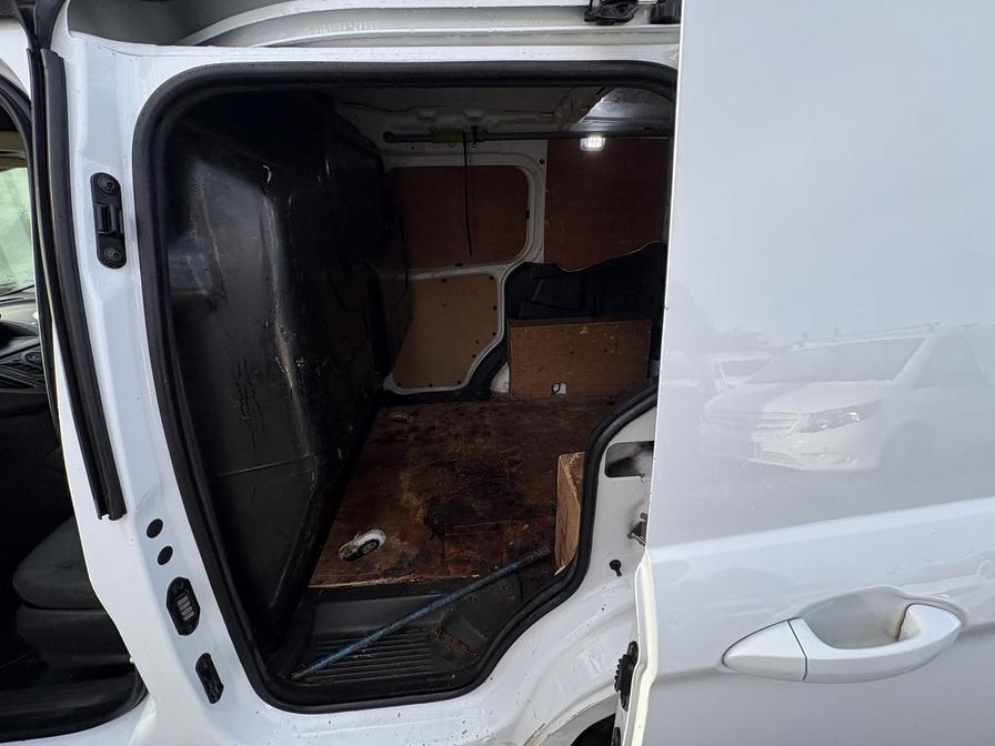 Used Ford Transit Courier 2018 for sale - 77206051: Photo 16
