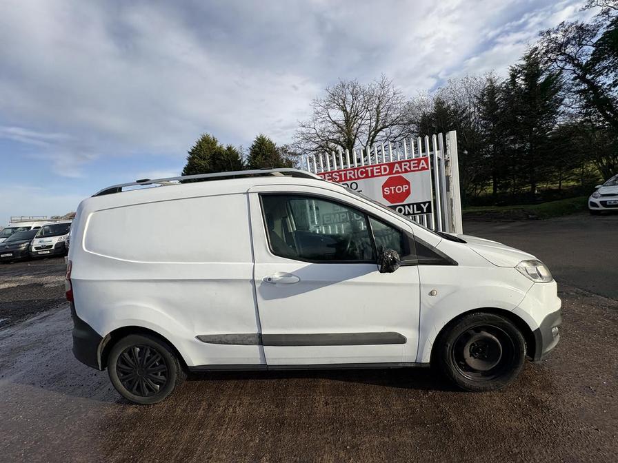 Used Ford Transit Courier 2018 for sale - 77206051: Photo 2
