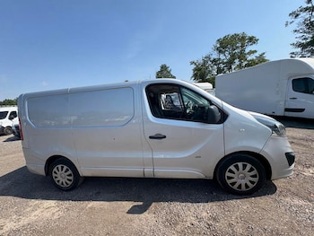 Used Vauxhall Vivaro 2017 for sale - 78730137: Photo