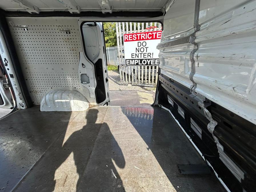 Used Vauxhall Vivaro 2017 for sale - 77810716: Photo 10