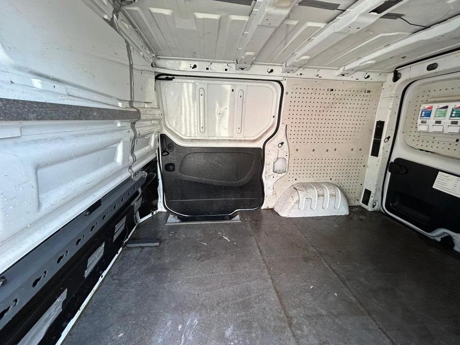 Used Vauxhall Vivaro 2017 for sale - 77810716: Photo 12