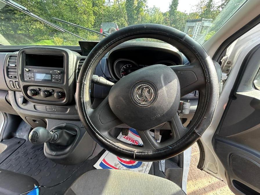 Used Vauxhall Vivaro 2017 for sale - 77810716: Photo 16