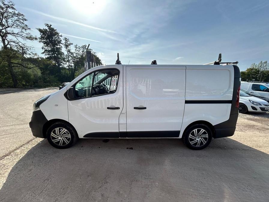 Used Vauxhall Vivaro 2017 for sale - 77810716: Photo 4