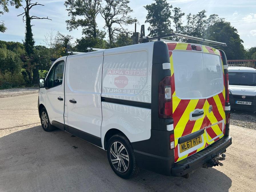 Used Vauxhall Vivaro 2017 for sale - 77810716: Photo 7