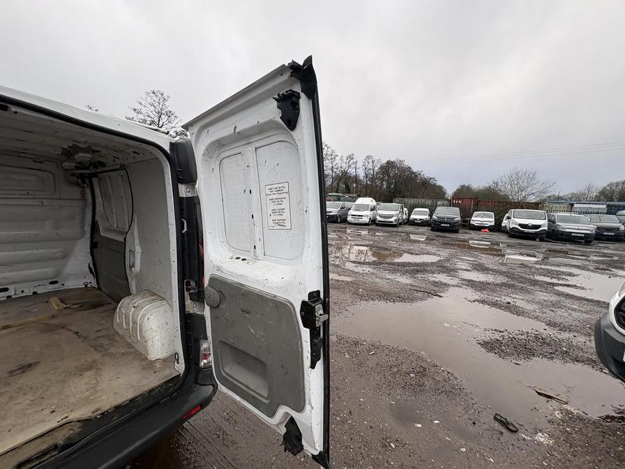 Used Vauxhall Vivaro 2005 for sale - 77540388: Photo 11