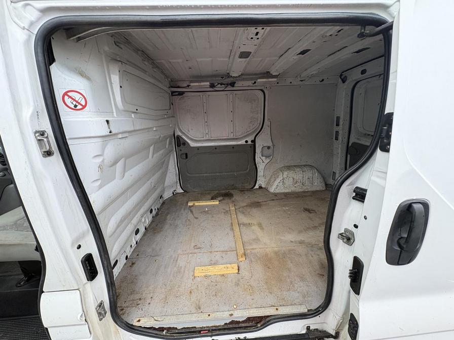 Used Vauxhall Vivaro 2005 for sale - 77540388: Photo 12