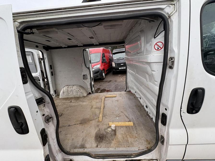 Used Vauxhall Vivaro 2005 for sale - 77540388: Photo 13