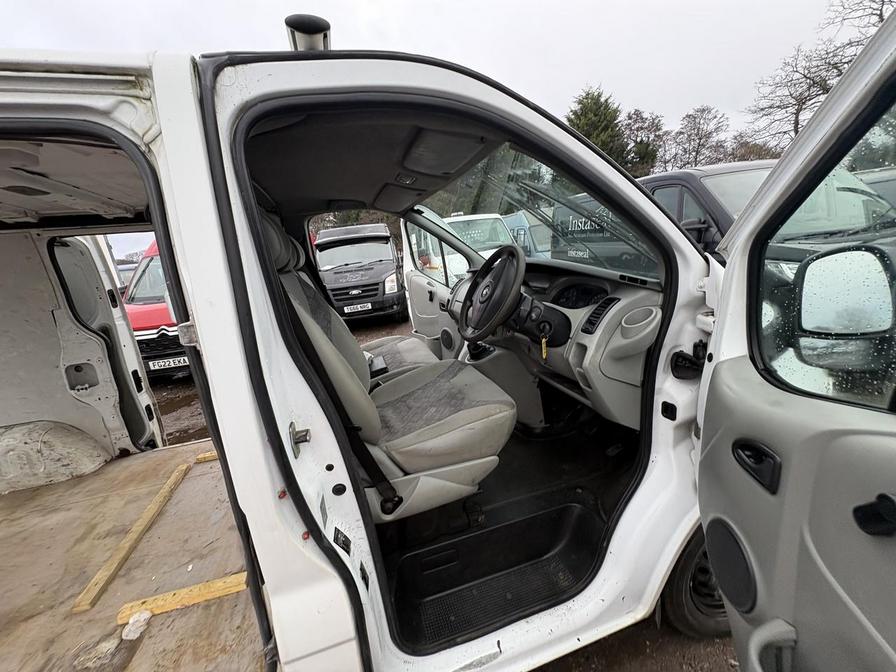 Used Vauxhall Vivaro 2005 for sale - 77540388: Photo 18