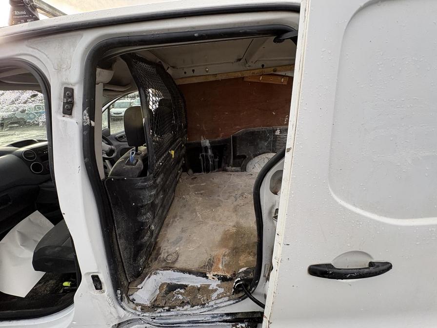 Used Peugeot Partner 2018 for sale - 76856653: Photo 12