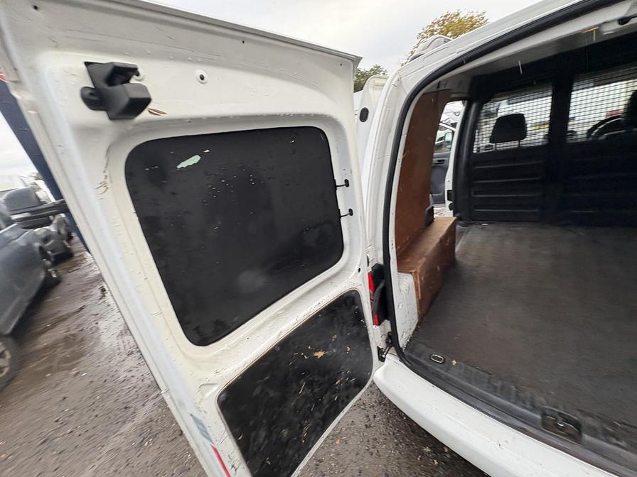 Used Volkswagen Caddy 2012 for sale - 76381749: Photo 3