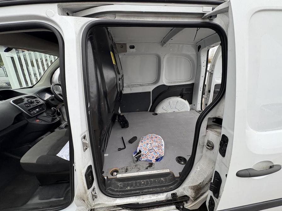 Used Renault Kangoo 2017 for sale - 76420772: Photo 2