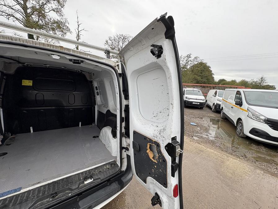 Used Renault Kangoo 2017 for sale - 76420772: Photo 6