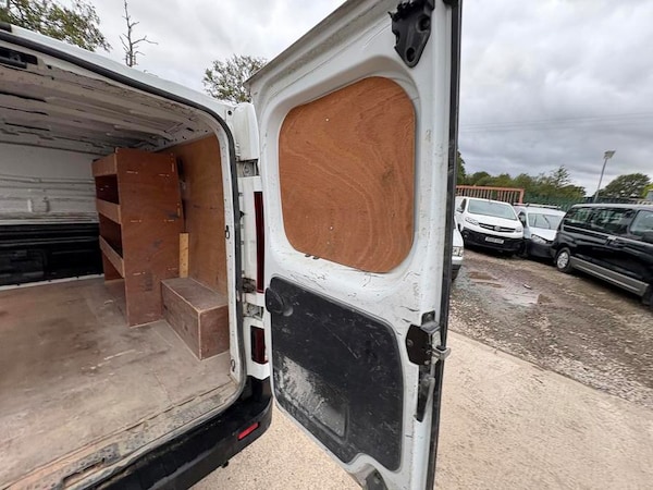 Used Renault Trafic 2017 for sale - 76204650: Photo 4