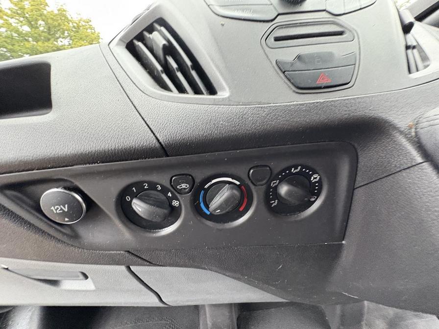 Used Ford Transit Custom 2015 for sale - 76096239: Photo 11