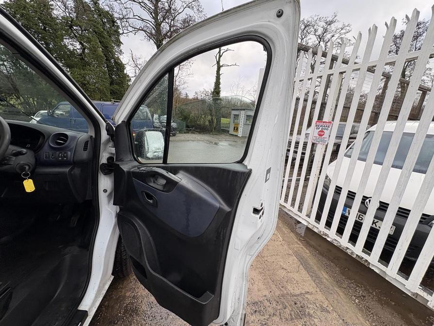 Used Vauxhall Vivaro for sale - 77239728: Photo 13