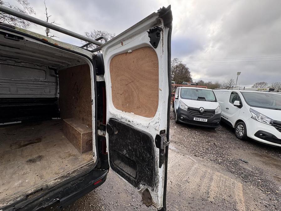 Used Vauxhall Vivaro for sale - 77239728: Photo 14