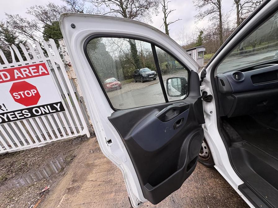 Used Vauxhall Vivaro for sale - 77239728: Photo 18