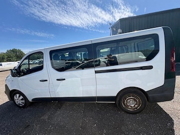 Used Vauxhall Vivaro 2015 for sale - 79535077: Photo