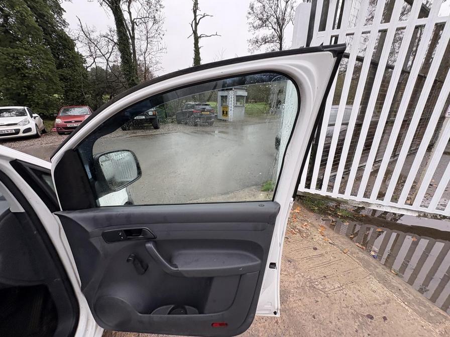 Used Volkswagen Caddy 2012 for sale - 76594100: Photo 12