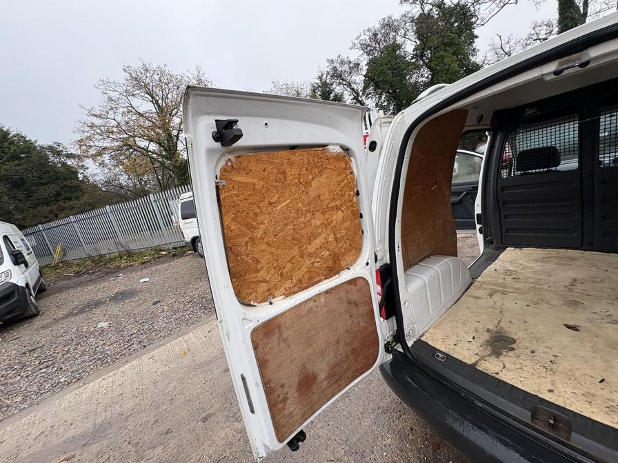 Used Volkswagen Caddy 2012 for sale - 76594100: Photo 16