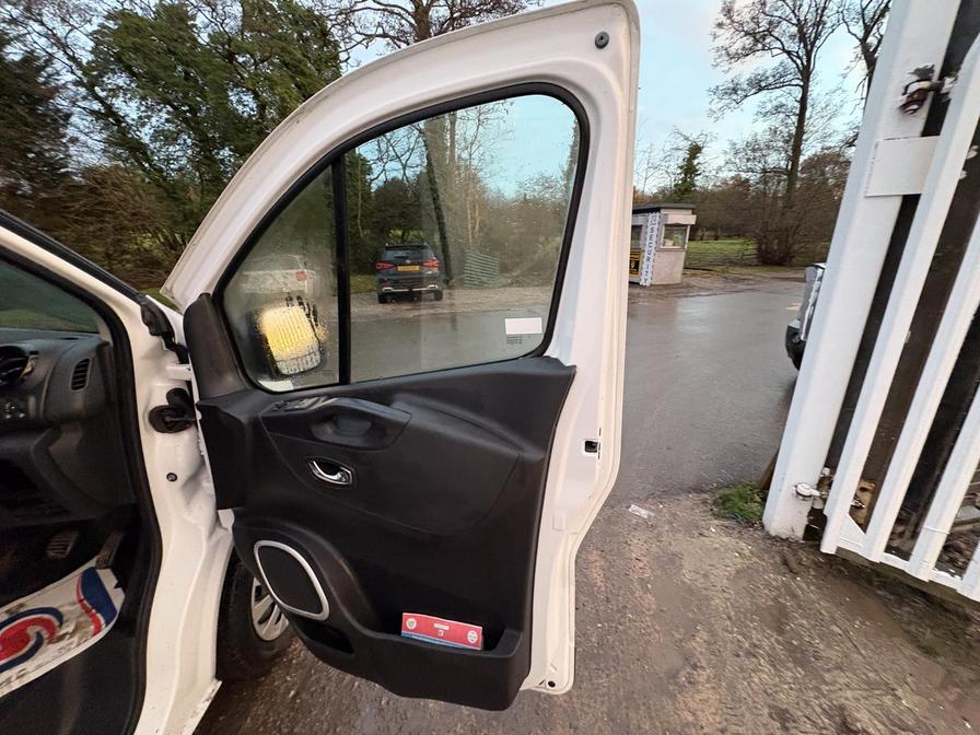 Used Vauxhall Vivaro 2018 for sale - 76851545: Photo 14