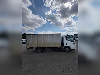 Used Isuzu Other 2015 for sale - 79286990: Photo