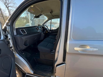 Used Ford Transit Custom 2018 for sale - 76731995: Photo