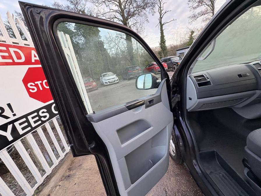 Used Volkswagen Transporter 2015 for sale - 76967244: Photo 11