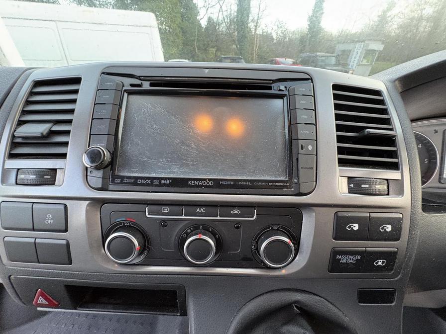 Used Volkswagen Transporter 2015 for sale - 76967244: Photo 14