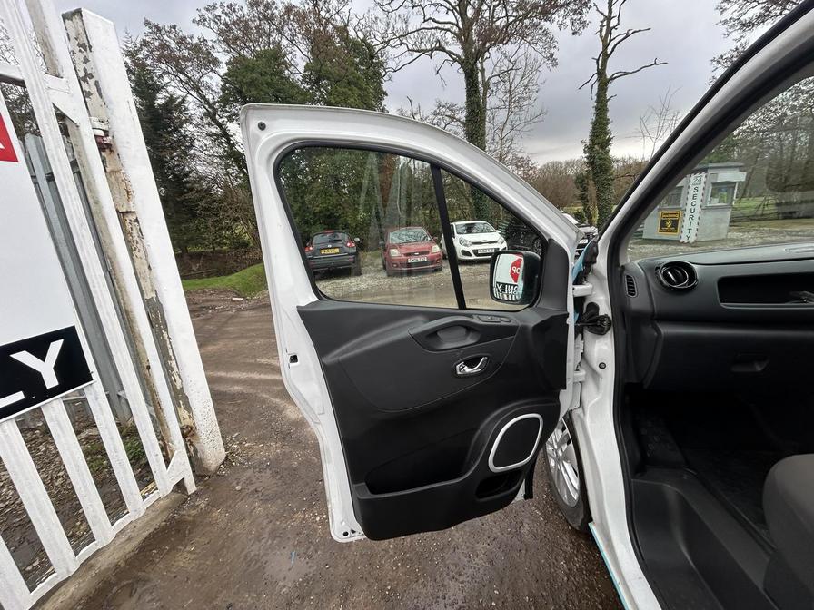 Used Vauxhall Vivaro 2018 for sale - 77710991: Photo 19