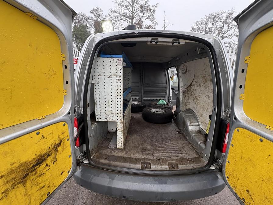 Used Volkswagen Caddy Maxi 2010 for sale - 77856148: Photo 21