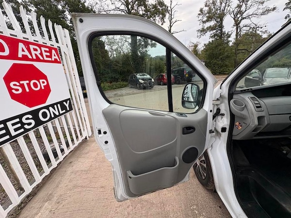 Used Vauxhall Vivaro 2011 for sale - 76176582: Photo 19