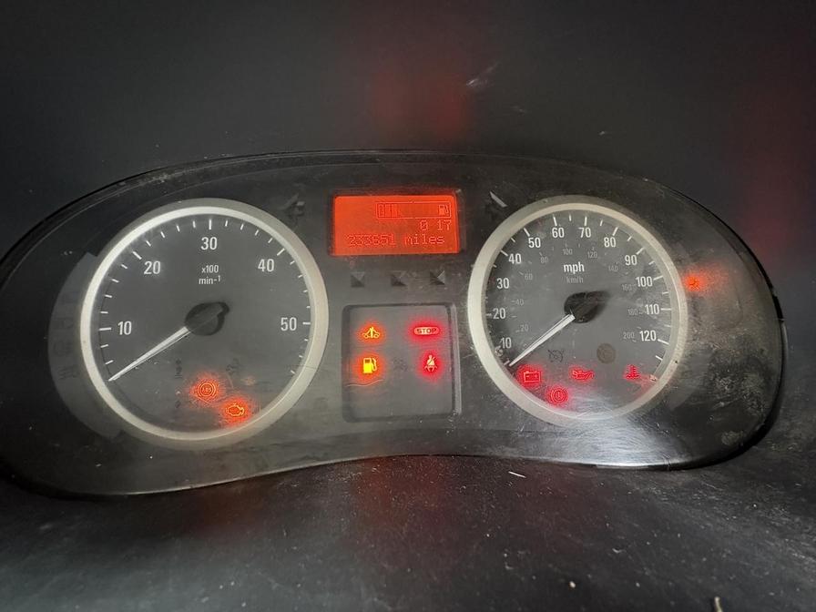 Used Vauxhall Vivaro 2011 for sale - 76176582: Photo 2