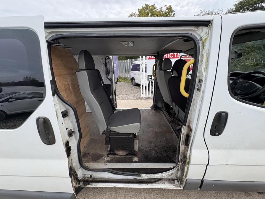 Used Vauxhall Vivaro 2011 for sale - 76176582: Photo 5