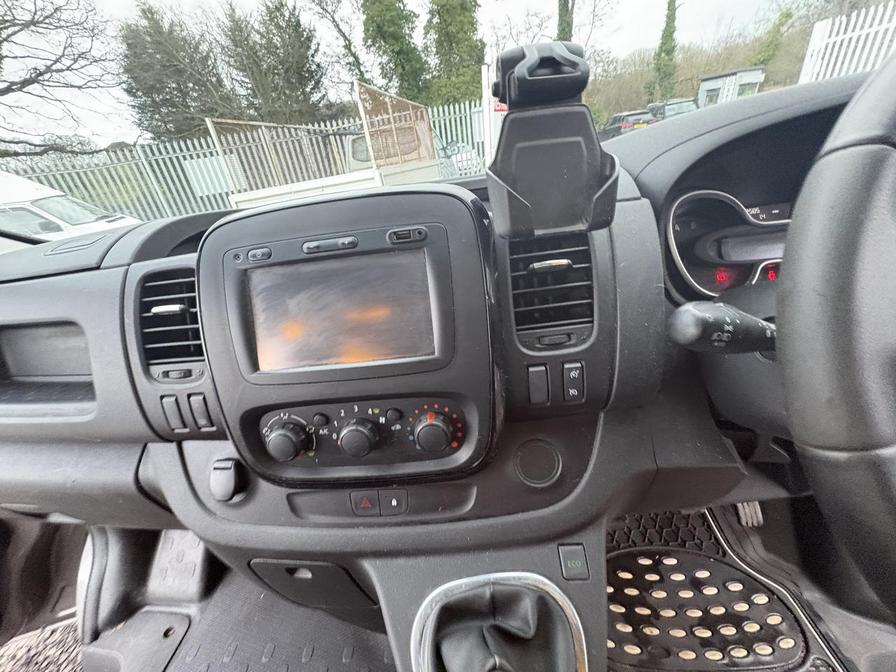 Used Vauxhall Vivaro 2017 for sale - 77308072: Photo 17