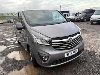 Used Vauxhall Vivaro 2017 for sale - 77308072: Photo
