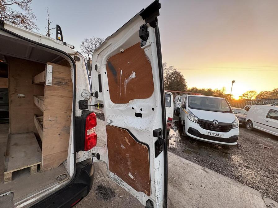Used Vauxhall Vivaro 2022 for sale - 76610054: Photo 11