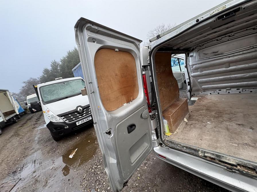 Used Vauxhall Vivaro 2012 for sale - 77068141: Photo 4