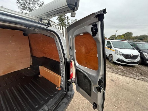 Used Citroen Berlingo 2016 for sale - 76315960: Photo 20