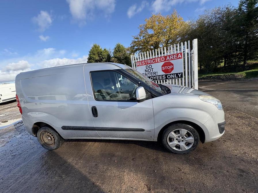 Used Vauxhall Combo 2017 for sale - 76442171: Photo 10
